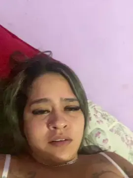 Thathah22  live sex cam