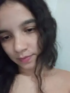 Bumbumdemelanc3  live sex cam