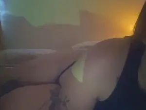 Ctaries_h0t  live sex cam