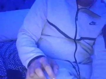 Pussy9018  live sex cam