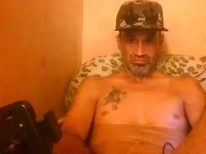GrandDaddypurp  live sex cam