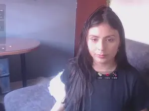 Nicolette_V  live sex cam