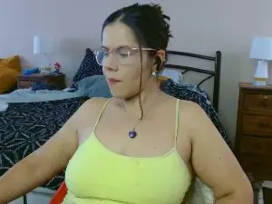SaraBrandon  live sex cam
