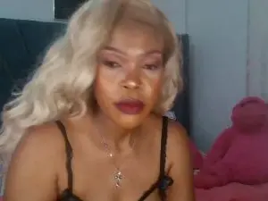 QueenB  live sex cam