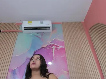 TifanyGrey  live sex cam