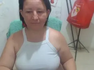 Yohis_Kiut25  live sex cam