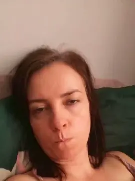 Asta875  live sex cam