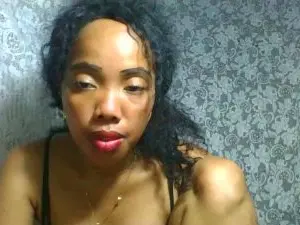 Lucilani  live sex cam