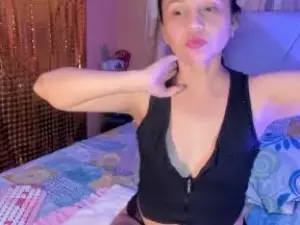 SexyKendallx  live sex cam