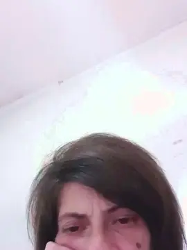 SquirtValentina  live sex cam