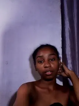 Sylvanna974  live sex cam