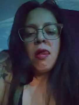 Miawallss69  live sex cam