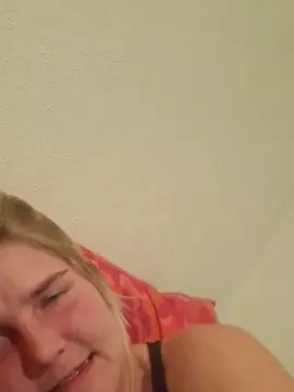 Tilldizzen94  live sex cam