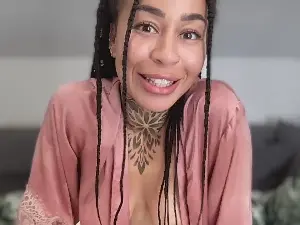 Caramella96  live sex cam