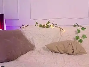 AlineFiumara  live sex cam