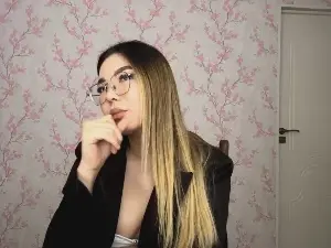 BessBlunt  live sex cam
