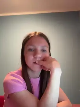 Olyusik292  live sex cam