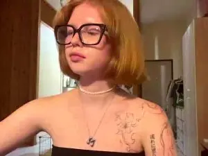 CorinnaRemian  live sex cam