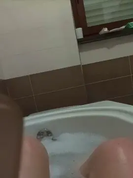 Desiresmyfeet  live sex cam