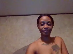 Diamond_women48  live sex cam