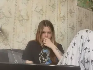 KaryVanwagner  live sex cam