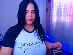 Latina_05  live sex cam