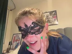 AliceDuboisFrX  live sex cam