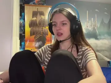 ReynaCoppage  live sex cam