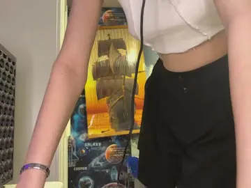 ReynaCoppage  live sex cam