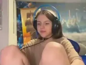 ReynaCoppage  live sex cam