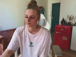 Ce_leste  live sex cam