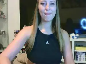 SusieRedd  live sex cam