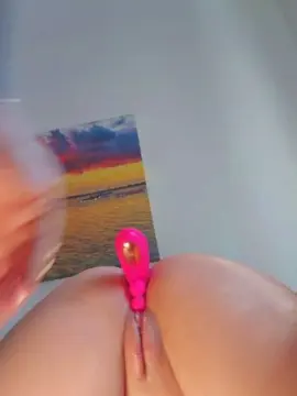 Chiaram2  live sex cam