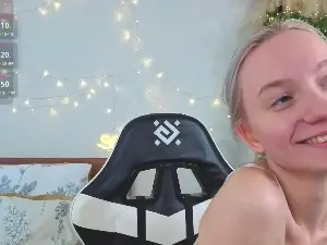 EasterHerlan  live sex cam