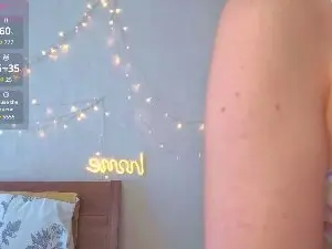 EasterHerlan  live sex cam