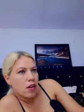 Ellaa  live sex cam