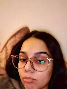 Dulcecelisarg  live sex cam