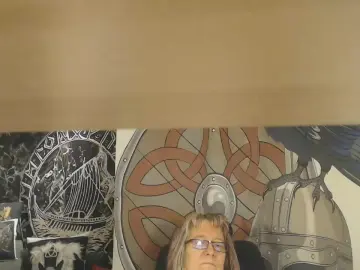 Titten_Luder  live sex cam