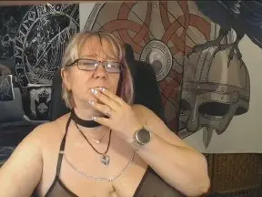 Titten_Luder  live sex cam