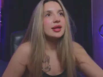 Roxychilli  live sex cam