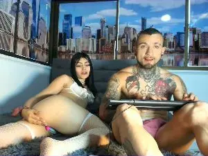 Couptattogirl  live sex cam