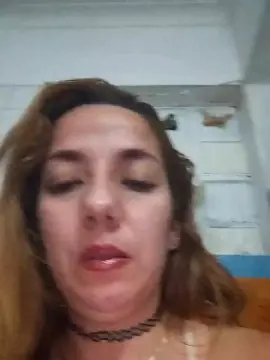 Rubia56  live sex cam