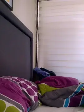 Kyrajot  live sex cam