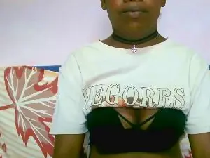 Ricah_bellah  live sex cam