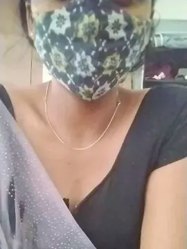 Sexxyishita  live sex cam