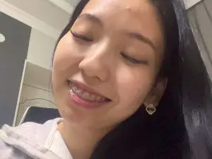 LaineColby  live sex cam