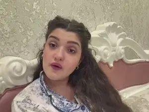 PeiFarrell  live sex cam