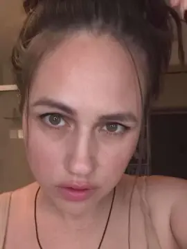 Sexyrosethorn  live sex cam