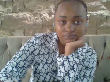 Thickbarbie254  live sex cam