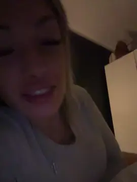 Bubux23  live sex cam